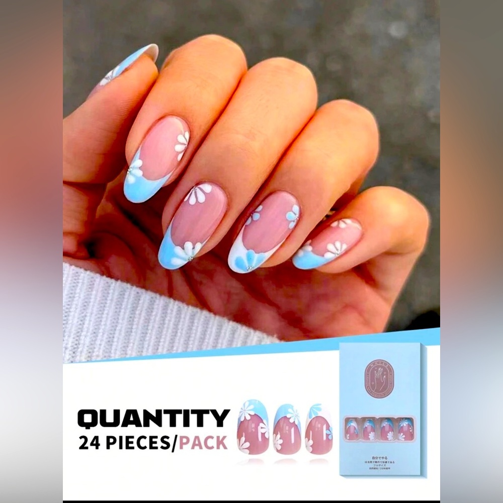 Blue flower press on nails oval shape